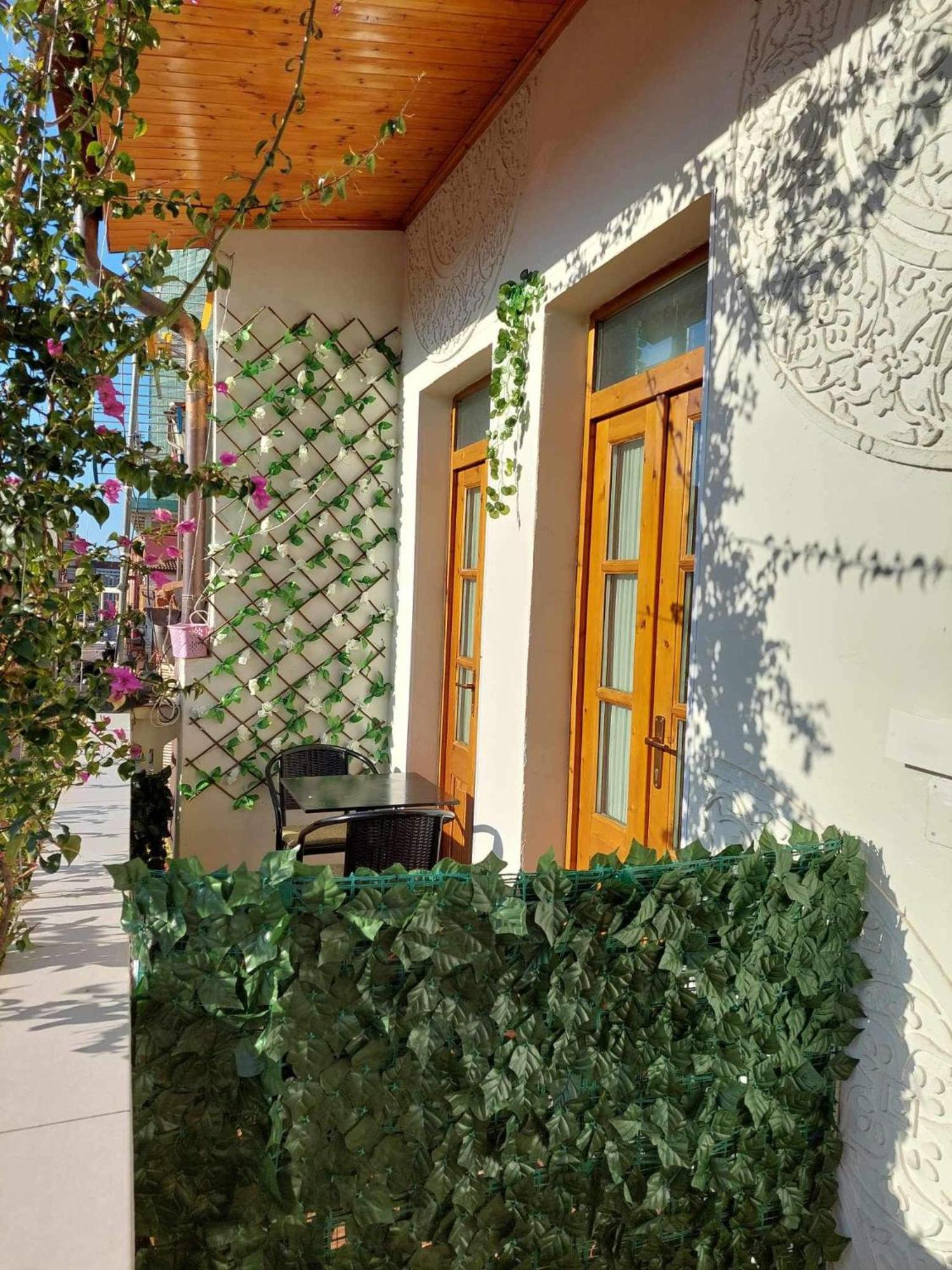Godard Apartments Vlorë Exteriör bild